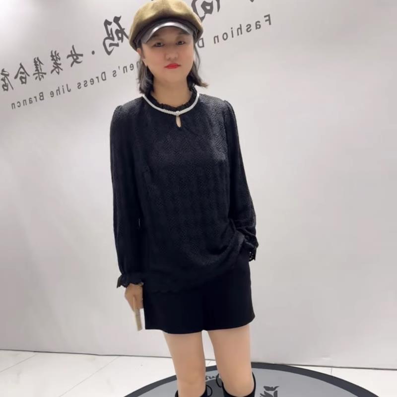 芮娜依莲2025初冬潮款穿珠领口气质棉蕾丝衫加肥加大打底T恤5106