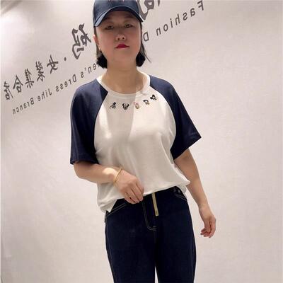女权贵族2026初夏打底3813卡通刺绣开衩减龄撞色T恤衫大码女装