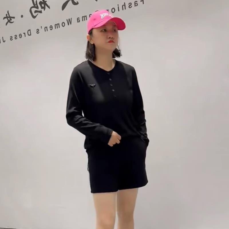 25初秋子汇上衣坑条弹力简单大方装饰扣显瘦打底衫大码女T恤1693