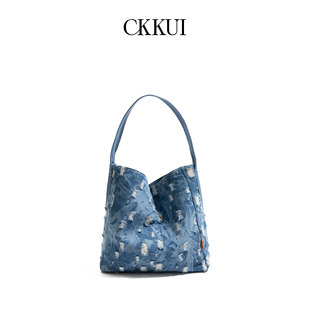 CKKUI 日本小众设计做旧牛仔包包高级感洗水布水桶包大容量单肩包