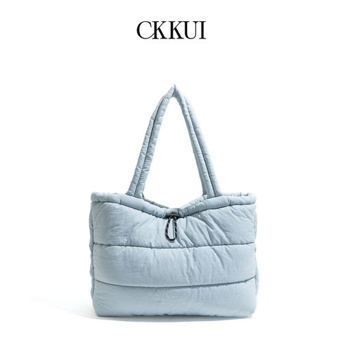 CKKUI抽绳束口baby蓝棉服包包