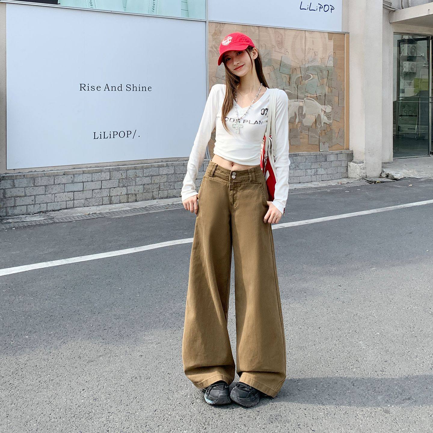 美式复古阔腿牛仔裤女春季2026新款显瘦垂感卡其色窄版直筒拖地裤