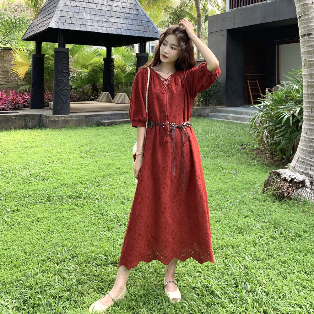 西域风情复古玫瑰红色刺绣连衣裙女春季2025新款宽松休闲中长款裙,女装连衣裙,2C176