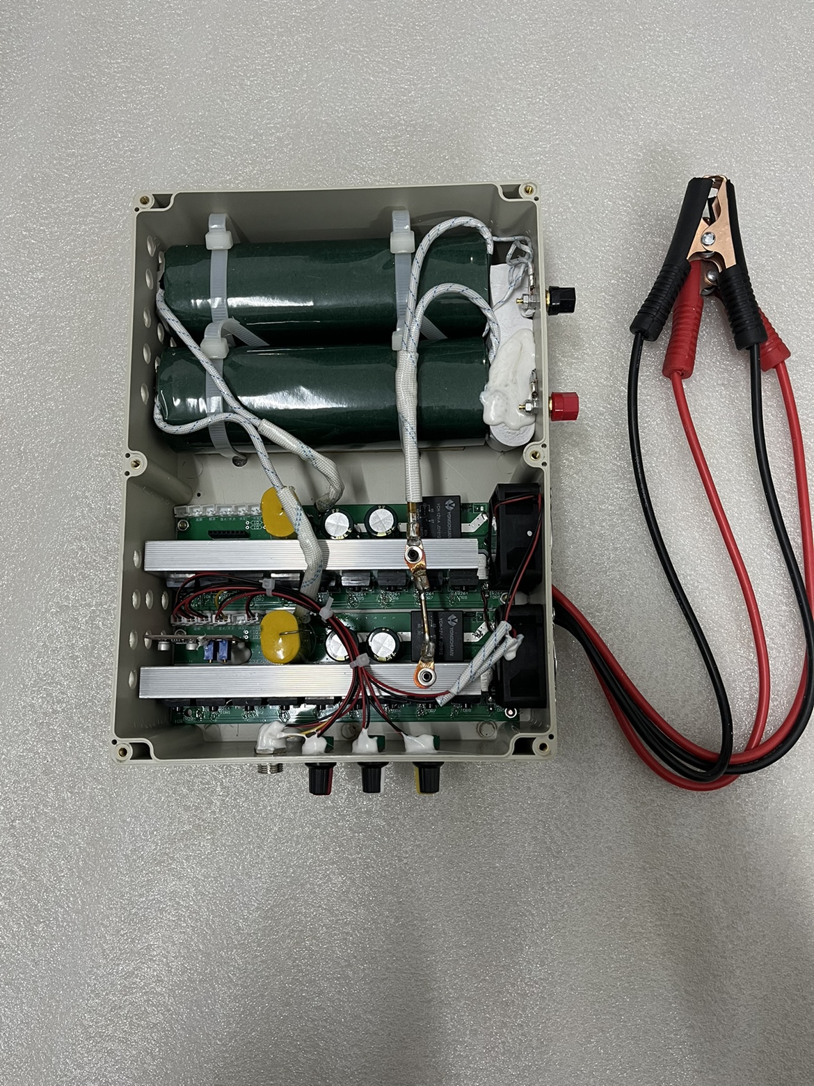 12v2000瓦电子 白金机 升压器成品保.证 落水保护重量12斤多