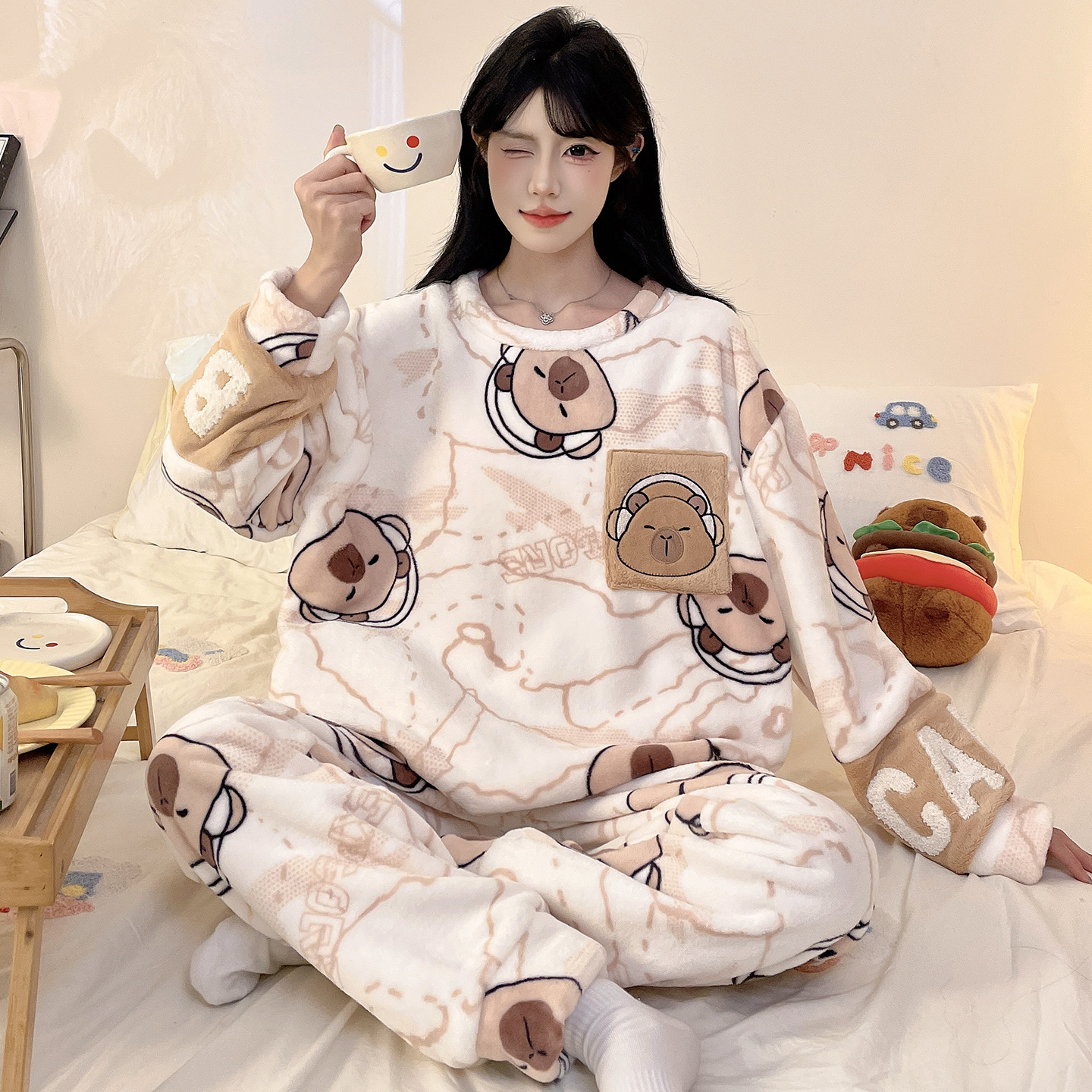 卡皮巴拉珊瑚绒睡衣女款秋冬季