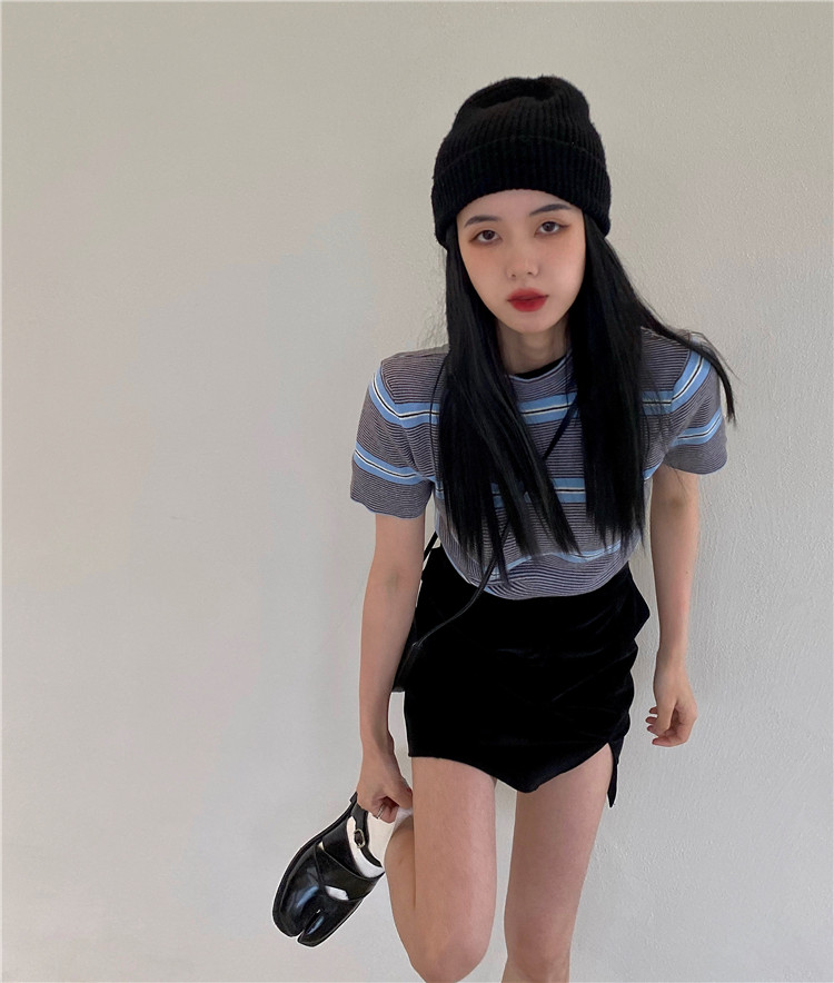 Real shot! Real price! Striped knitted T-shirt