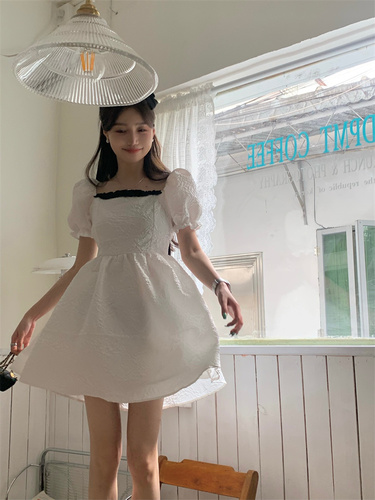 Live shooting! Real price! Hepburn French waist closing bubble sleeve sweet waist bow dress