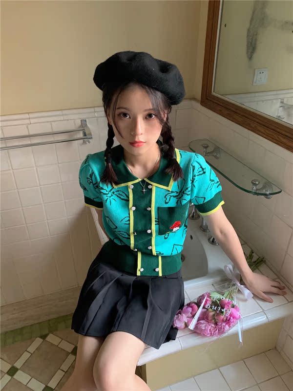 Real shot! Real price! Contrast Lapel embroidery short sleeve T-shirt for women