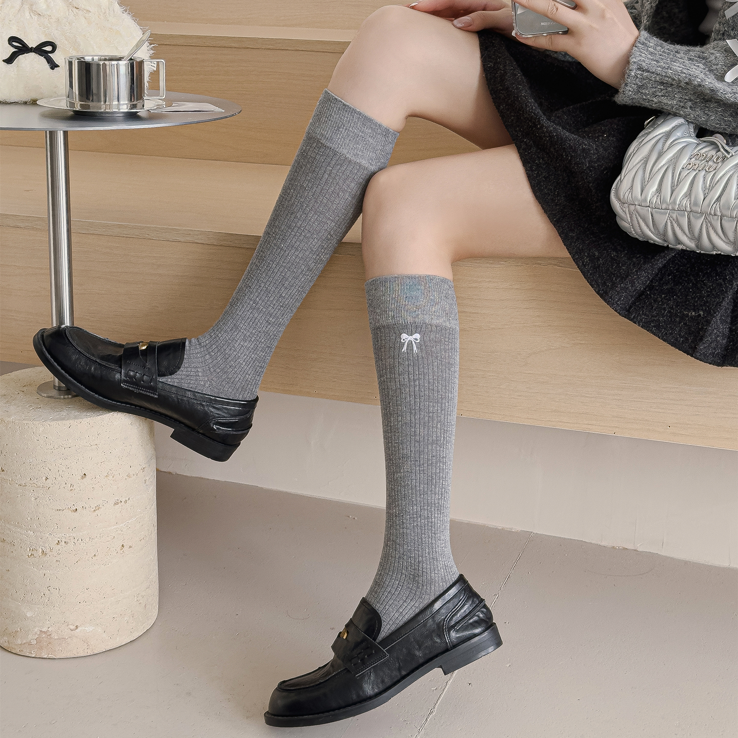 灰色小腿袜女春秋季刺绣蝴蝶结韩系长筒袜感搭配小皮鞋秋天堆堆袜
