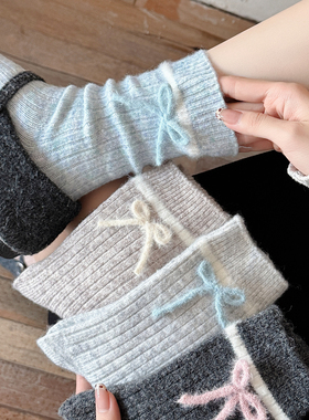 蓝色毛绒蝴蝶结袜子女士秋冬加厚保暖中筒袜日系jk学院风堆堆袜