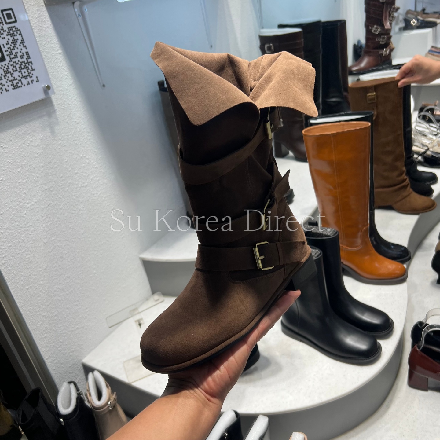 圆头绒面方跟皮带扣骑士靴