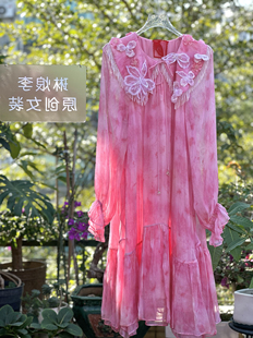 （自在）琳烺红标了然桃粉色桑蚕丝印花重工订珠宽松气质短裙