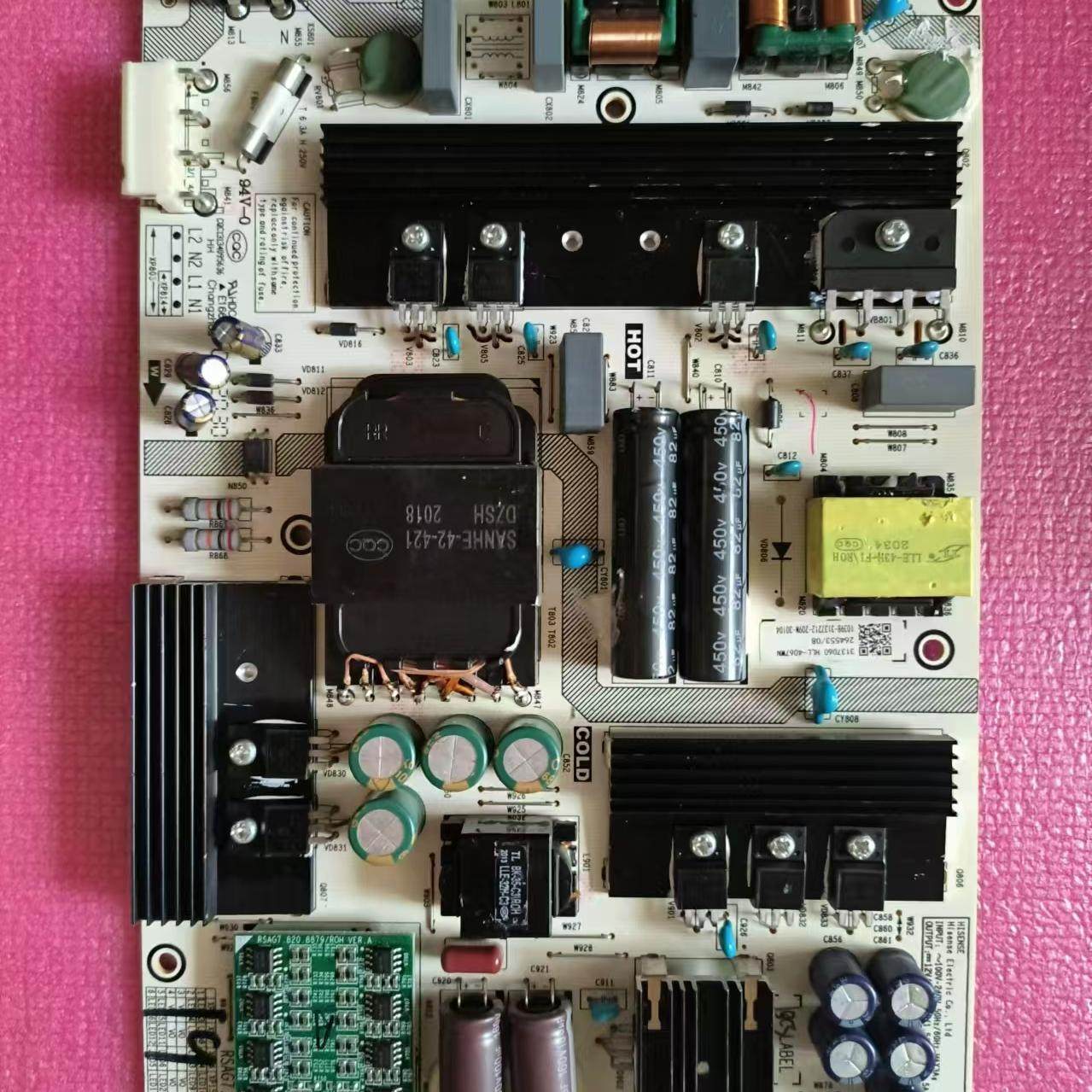 海信65A67F电源板RSAG7.820.8364 编码264553 HLL-4067WN实物图
