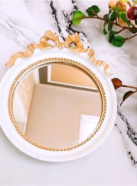 European Vintage Mini Portable Resin Glass Mirror Calm Makeu