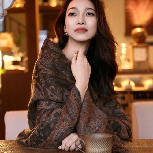 冬季加厚保暖斗篷拍照复古披肩