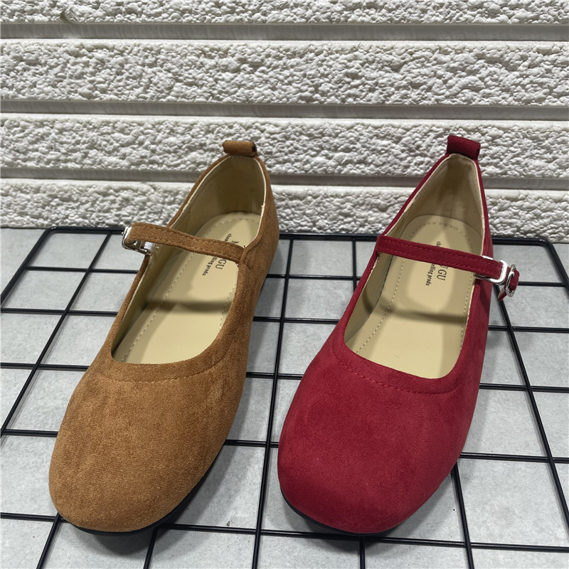 一字扣带平底玛丽珍鞋女