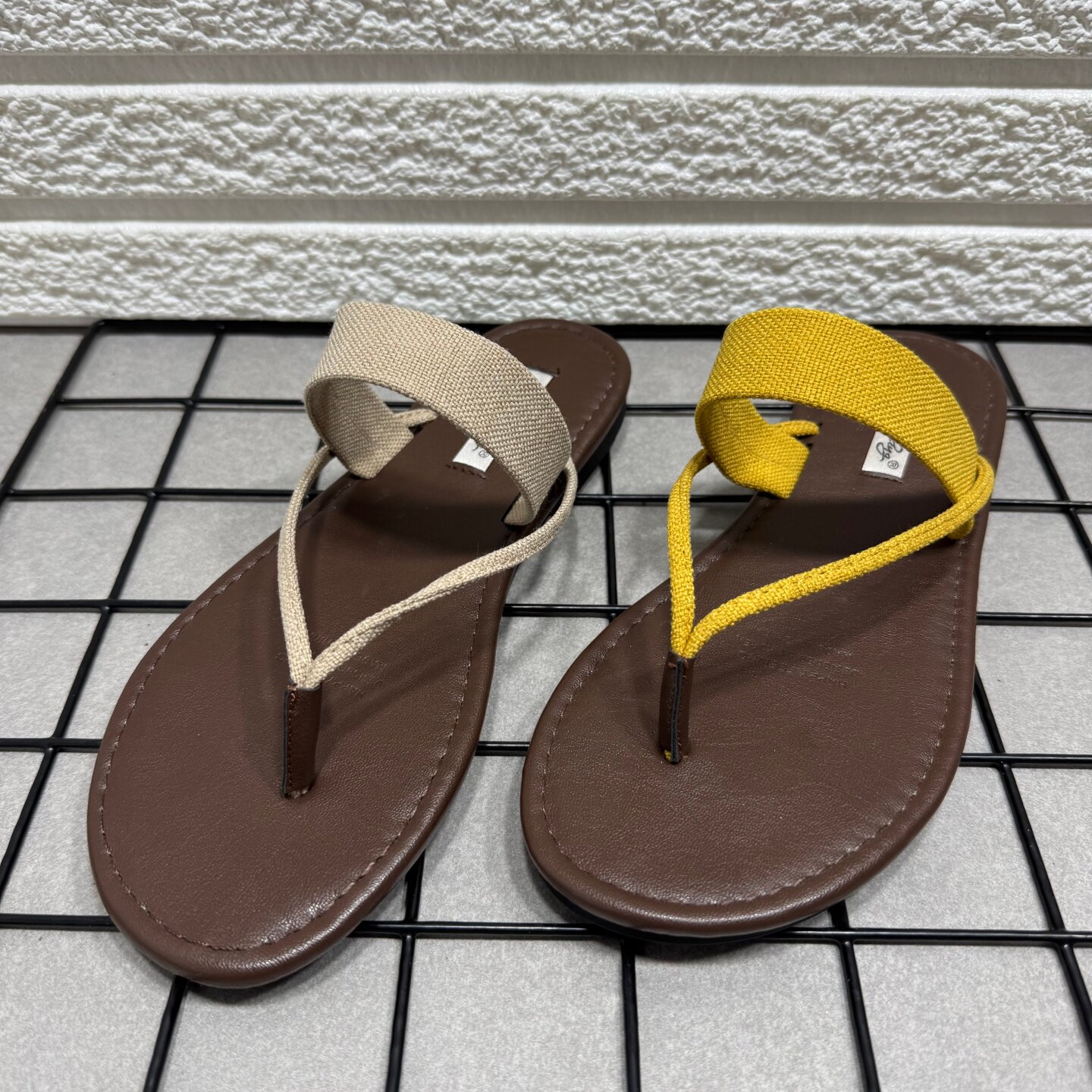 撤柜处理文艺复古麻料夹脚一字平底拖鞋女夏季外穿通勤慵懒凉拖女