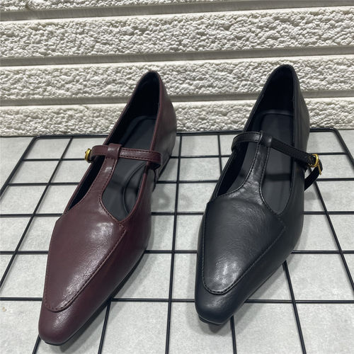 断码处理法式T字带玛丽珍鞋女