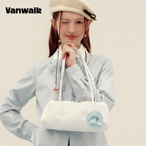 VANWALK/出走柔软充棉吐司单肩包