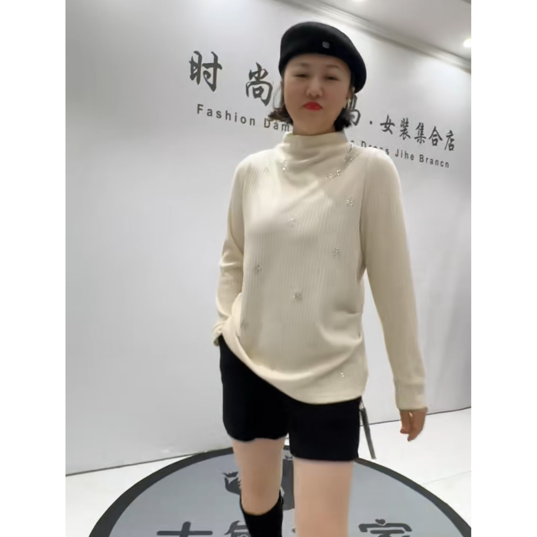 5108芮娜依莲冬新款加肥加大码女装立体剪裁棉内搭底烫钻上衣小衫