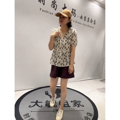 3672女权贵族2026夏新款加肥大码女装通勤立体剪裁V领半袖T恤小衫