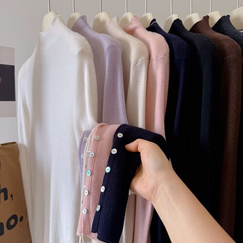 %100美丽诺羊毛袖一排扣内搭毛衣