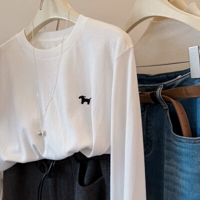 韩国one一只小黑狗刺绣白色T恤