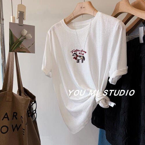 很韩~红色字母刺绣卡通狗狗T恤