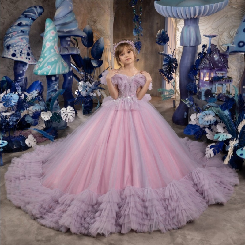 新款拖尾婚礼小女孩裙子