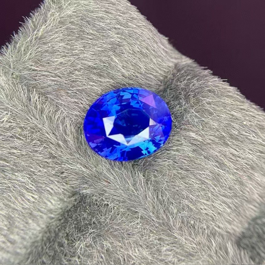 2.04克拉天然斯里兰卡无烧蓝宝石矢车菊色标级吉尔德证书彩宝裸石