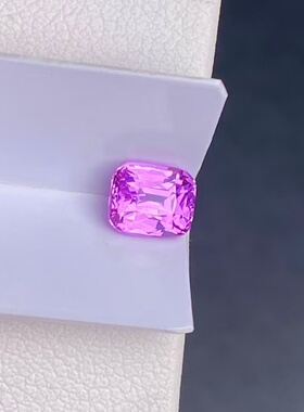 新货1.06克拉天然无烧薰衣草蓝宝石戒面GUILD证书VB高评级干净体