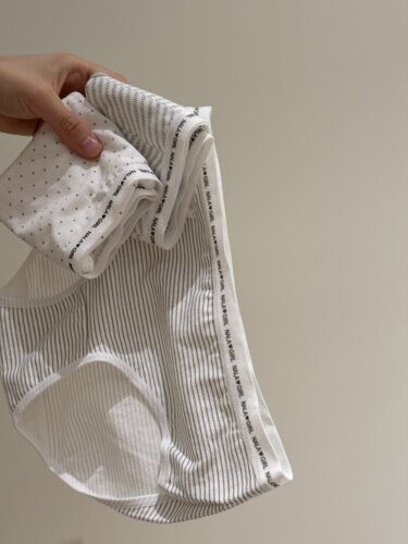 日杂风 5条装简约灰白色波点条纹舒适无痕学生少女内裤棉质三角裤