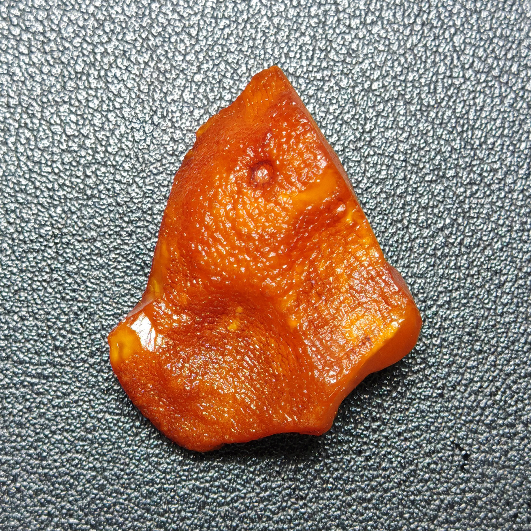 天然琥珀蜜蜡原石波罗的海鸡油黄吊坠水滴珠子满蜜浓蜜原矿毛料