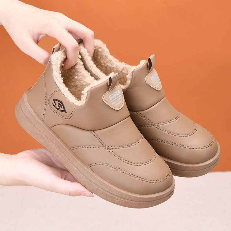 冬季老北京棉鞋女皮面加绒保暖妈妈鞋短靴加厚防滑雪地靴厚底防寒