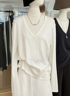 力荐款白色v领针织衫女秋松弛感宽松垂感外穿内搭简约打底t恤上衣