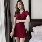 新款 时尚 连衣裙女2025夏季 御姐风气质显瘦收腰紧身V领包臀A字裙潮