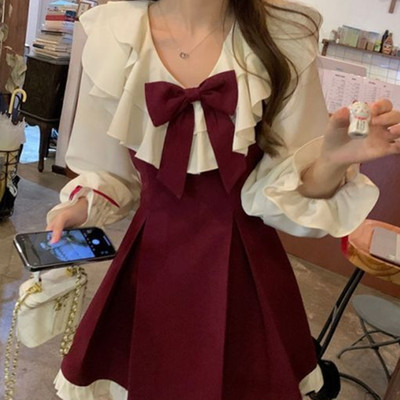 有腰带红色蝴蝶结可爱吊带裙女生