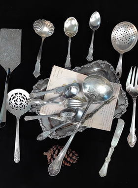 铜镀银欧式中古餐勺浮雕摆件