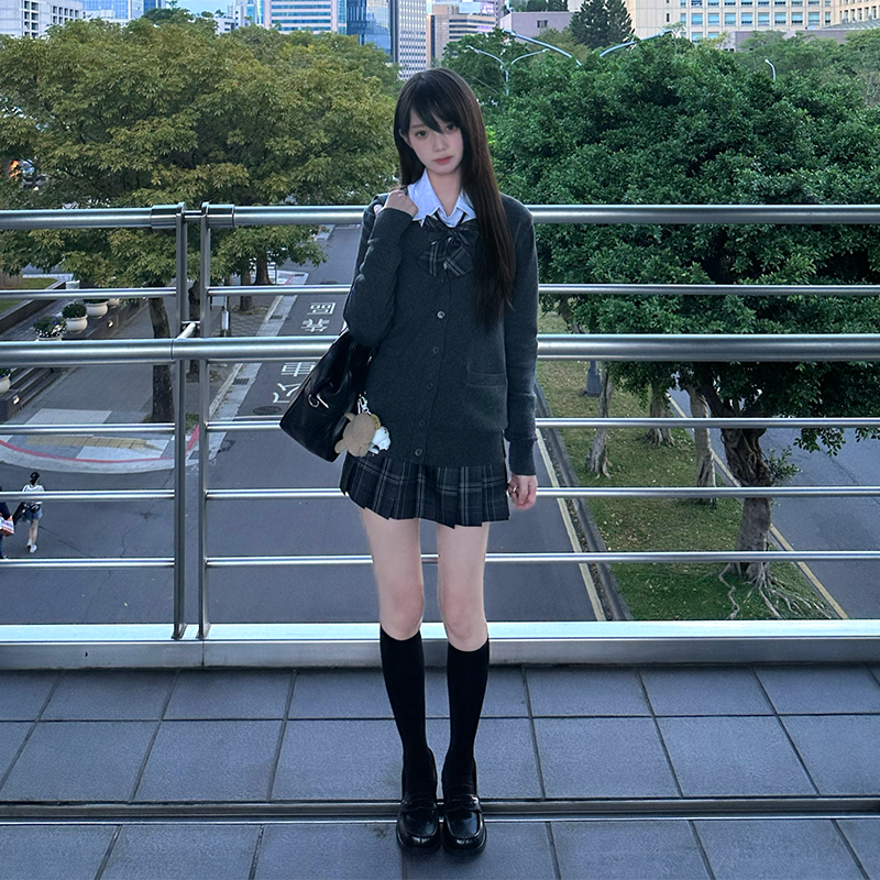 灰野川炭灰色毛衣甜美学院风宽松针织开衫薄款毛衣女东京岁时记JK