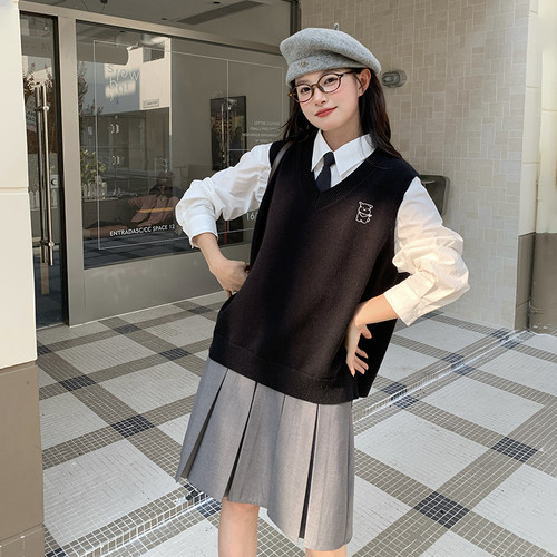 学院风黑色针织套头JK毛衣马甲