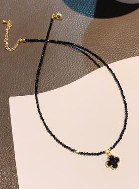 简约黑色四叶花闪钻短款颈带设计感水晶锁骨链女气质高级百搭轻