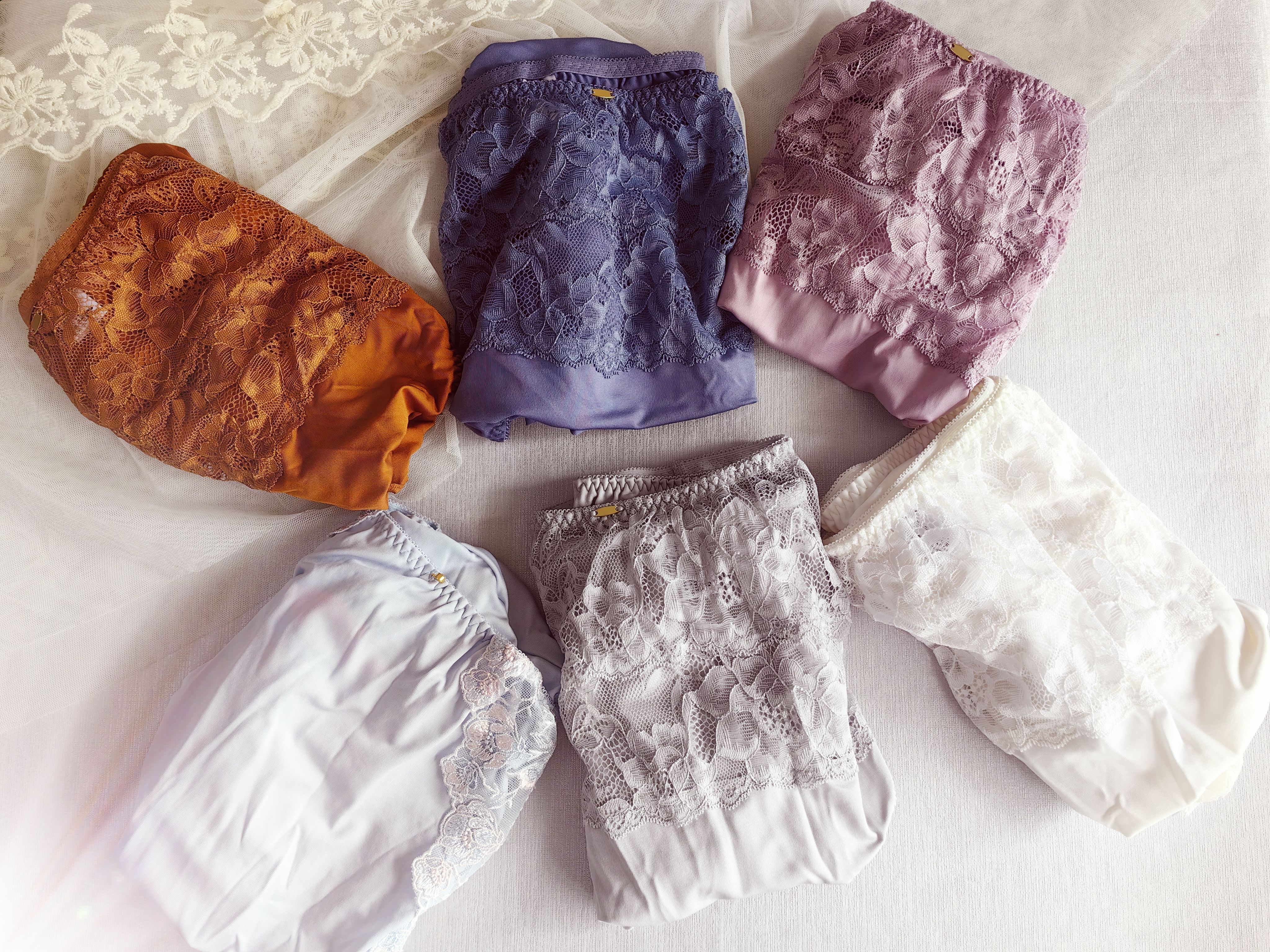 日单蕾丝拼牛奶丝性感女士内裤三角裤超舒适超大码10L，200斤以上