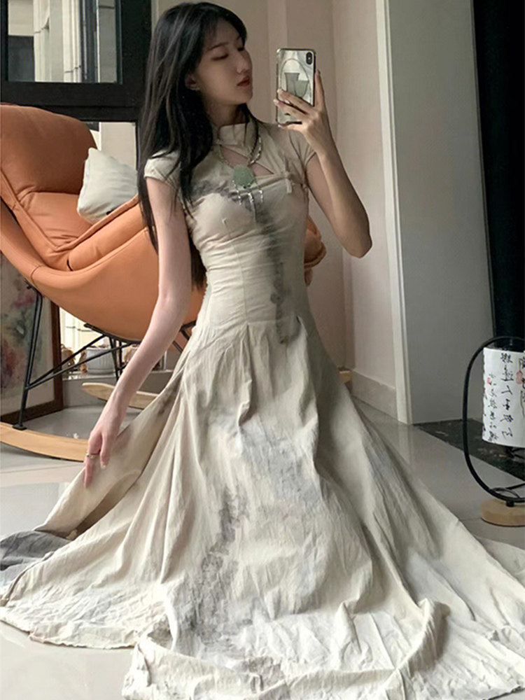 复古中国风盘扣改良旗袍连衣裙女夏季设计感高腰包臀不规则后妈裙