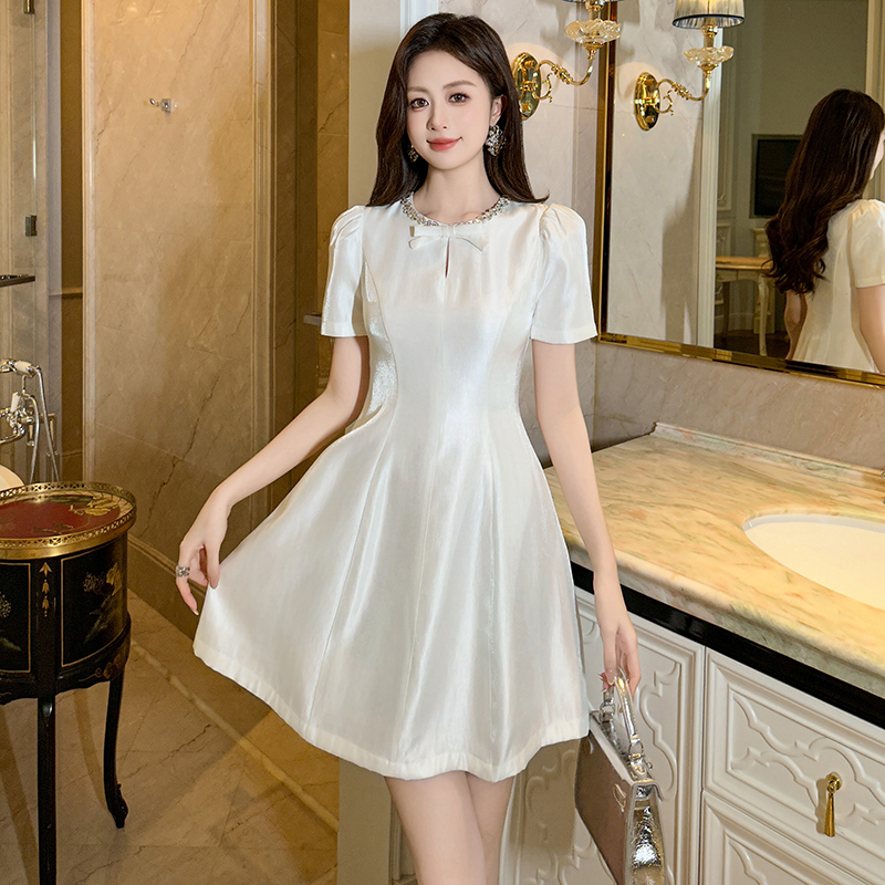 白色初恋女神范生日连衣裙夏季高腰显瘦小个子宴会礼服裙平时可穿