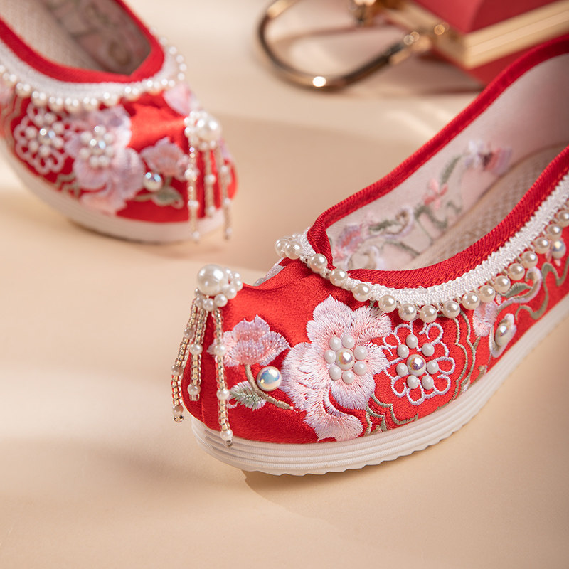 2022 NEW XIUHE WEDDING SHOES ARE NOT TIRED THE FEET ARE HEIGHTENED EMBROIDERED LACE-UPS RED ANTIQUE PEARL TASSEL EMBROIDERED SHOES