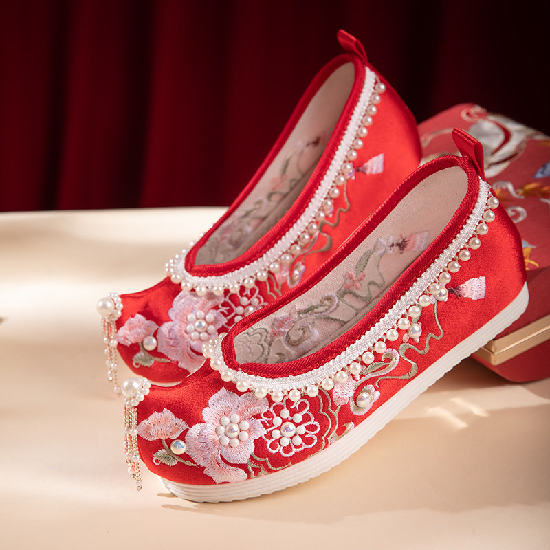 2022 NEW XIUHE WEDDING SHOES ARE NOT TIRED THE FEET ARE HEIGHTENED EMBROIDERED LACE-UPS RED ANTIQUE PEARL TASSEL EMBROIDERED SHOES