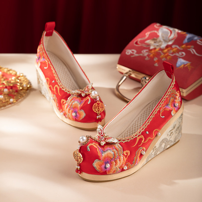 SANKENG GIRL WEDDING SHOES AUTUMN TANABATA GIFT PEARL TASSEL HEAVY INDUSTRY WEDGE HEEL XIUHE SHOES CHINESE COCKED BRIDAL SHOES