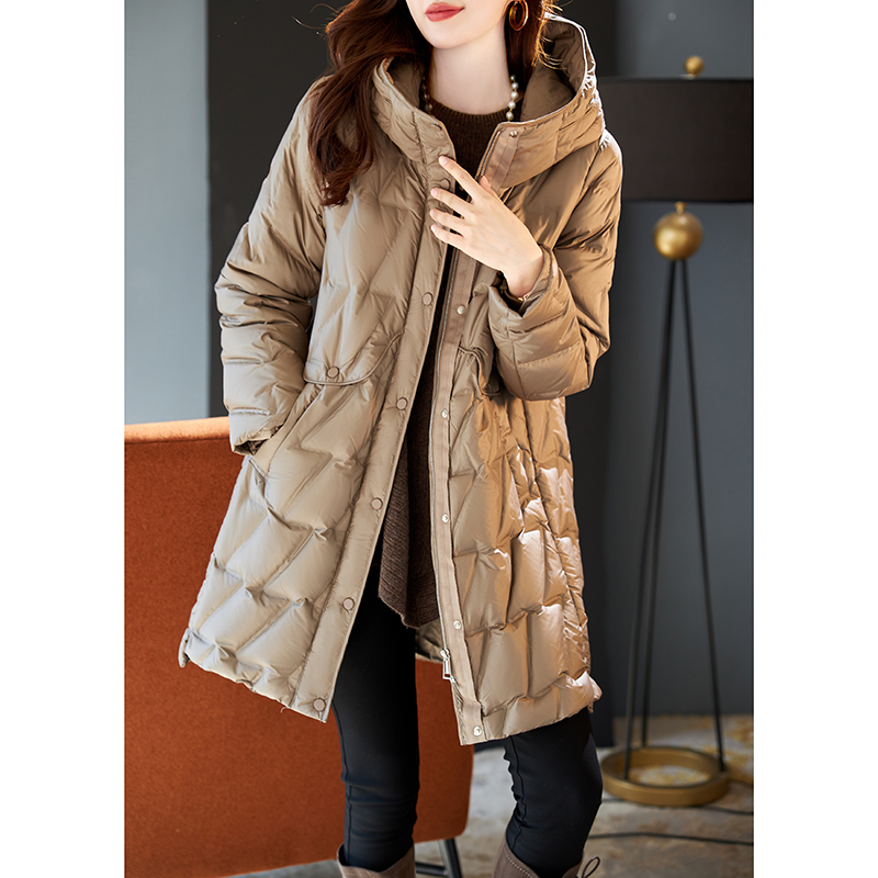 宝诗黎连帽轻薄保暖羽绒服