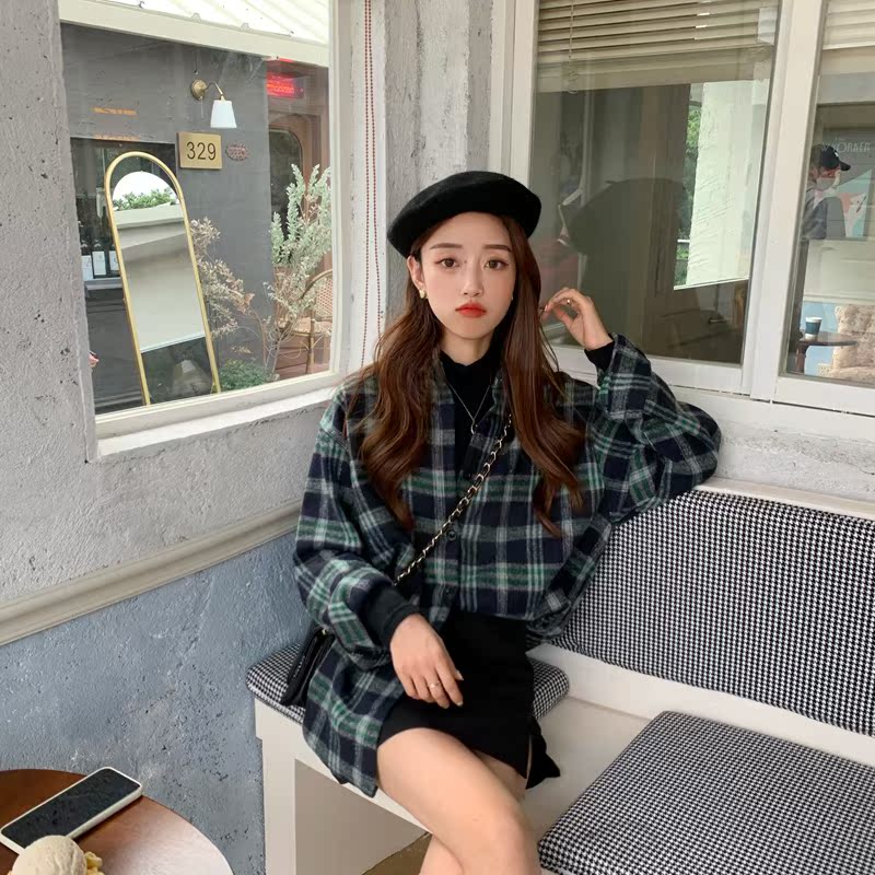 2020 new frosted and thickened Plaid Shirt women's autumn and winter retro Hong Kong Style loose and versatile shirt