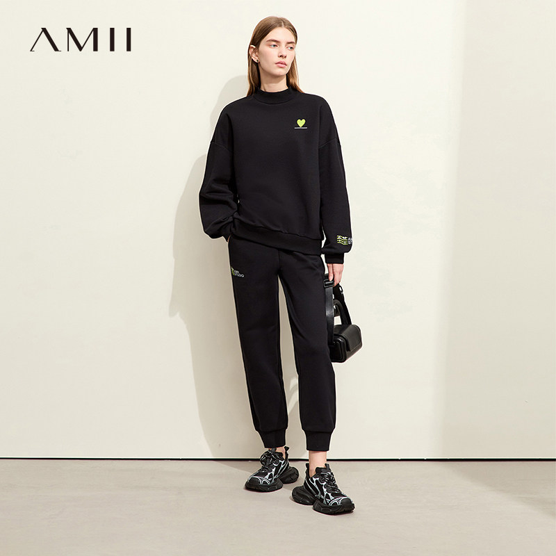 Amii2025冬新款时尚运动风撞色绣花卫衣休闲裤套装女加绒两件套